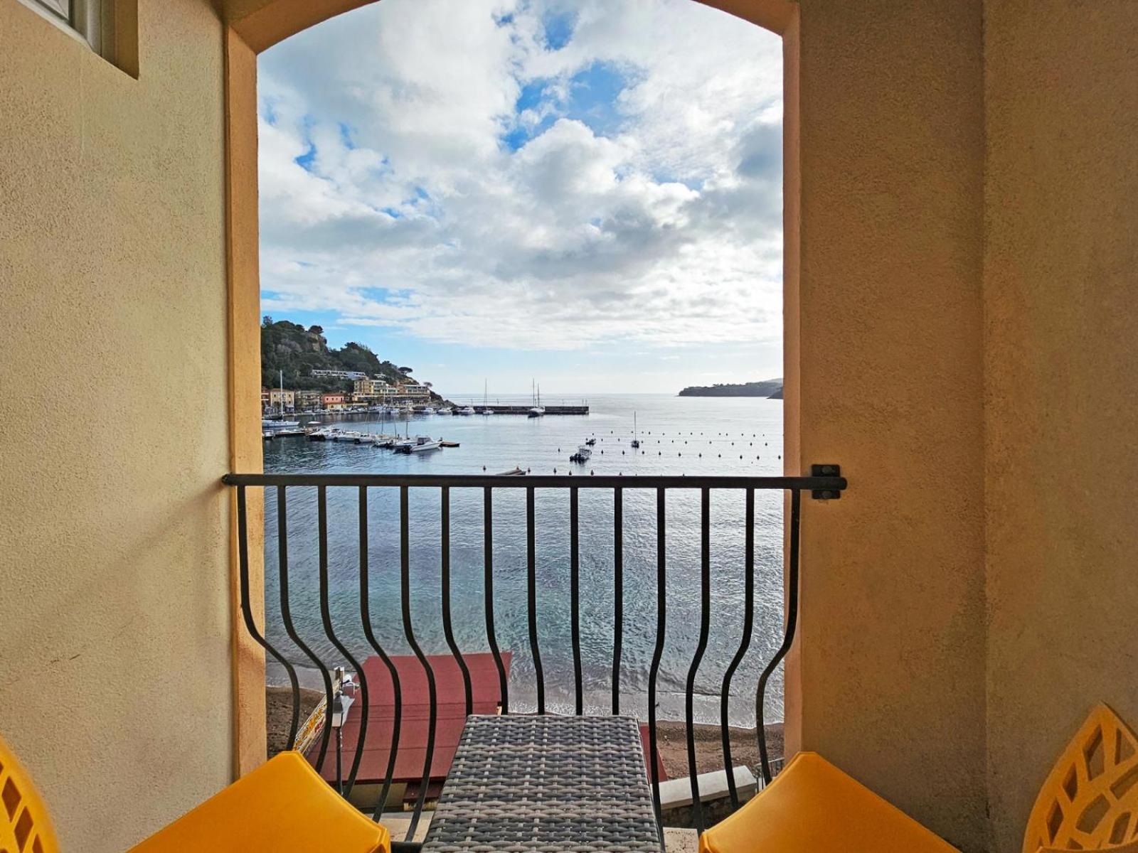 Hotel L'Approdo Porto Azzurro Kültér fotó