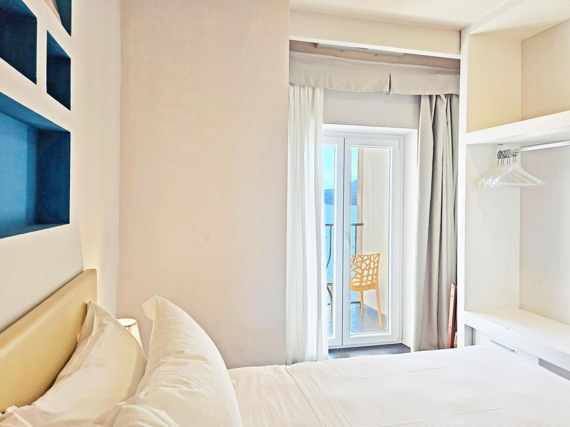 Hotel L'Approdo Porto Azzurro Kültér fotó