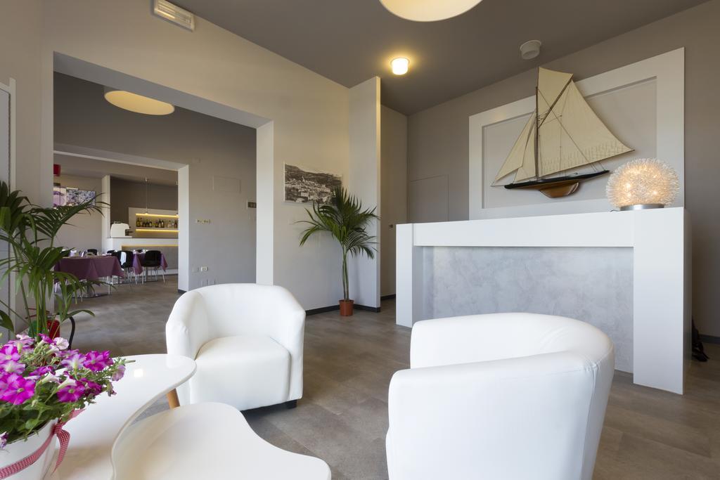 Hotel L'Approdo Porto Azzurro Kültér fotó